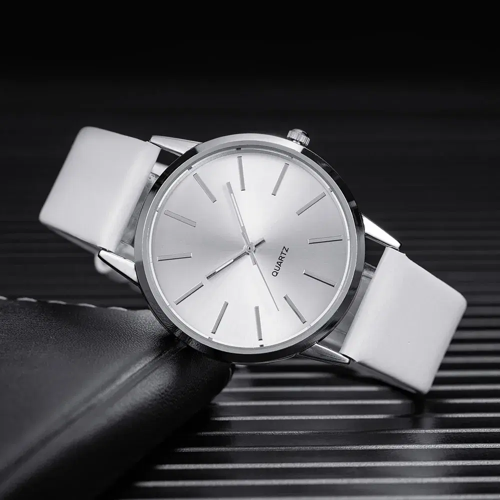 Men's Leather Strap Quartz Watch — view 2