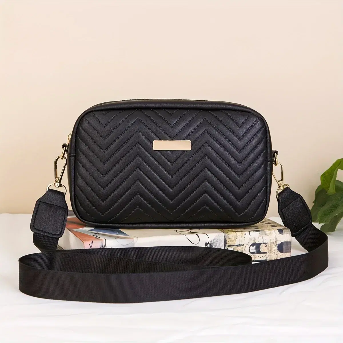 Mini Quilted Crossbody Wallet Bag
