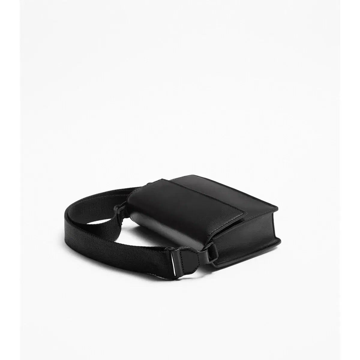 Men's Black Leather Crossbody Bag — view 2