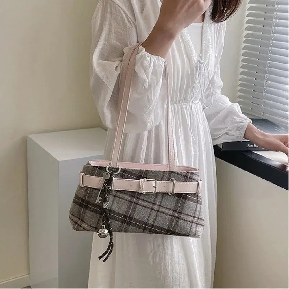Plaid Shoulder Bag With Belt Strap — view 2