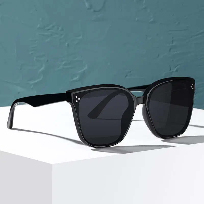 Sunglasses Square Cat-Eye Black
