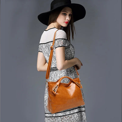 Elegant Everyday Tote With Generous Interior Pockets