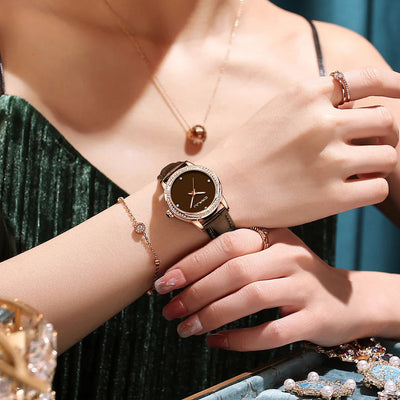 Watch Crystal Halo Bezel and Classic Dial Elegant Grace - WO2MEN