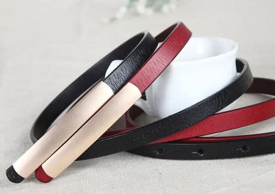 Womens Narrow Belt with Metal Bar Buckle Design