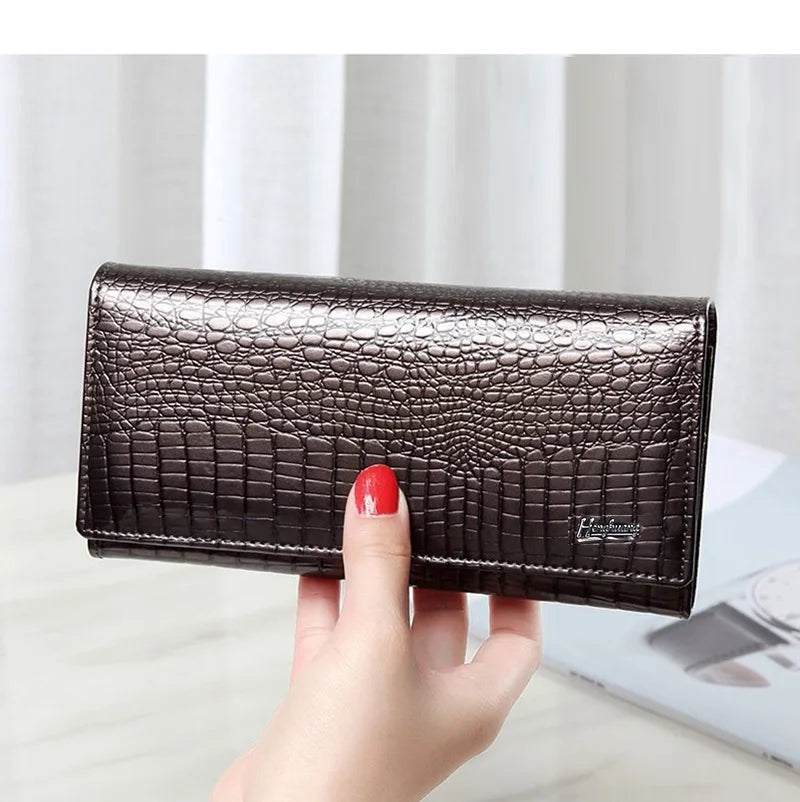Alligator Pattern Long Wallet with Zipper Back Pocket