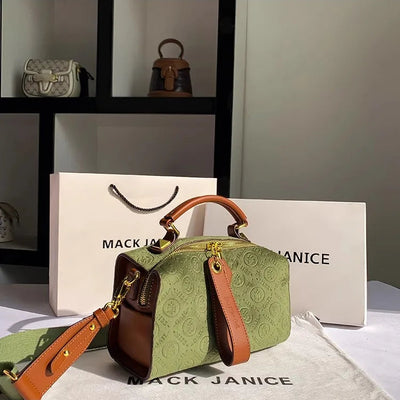 Handbag with Pillow Form and Structured Silhouette - WO2MEN