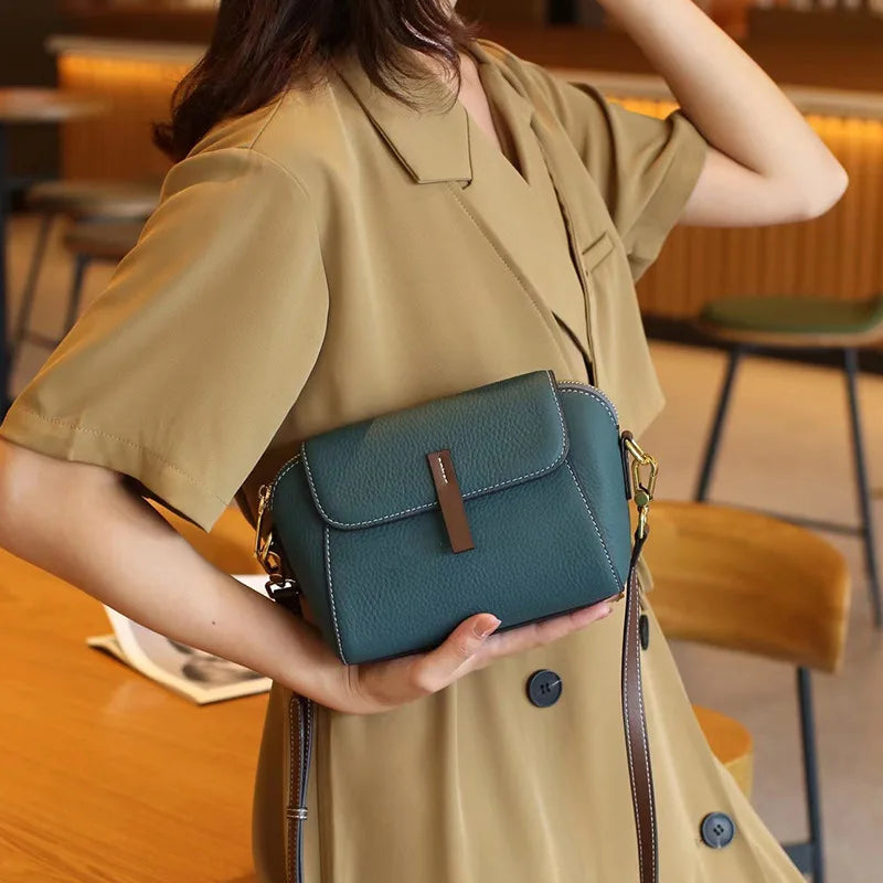 Shell Handbag with Adjustable Shoulder Strap Detachable