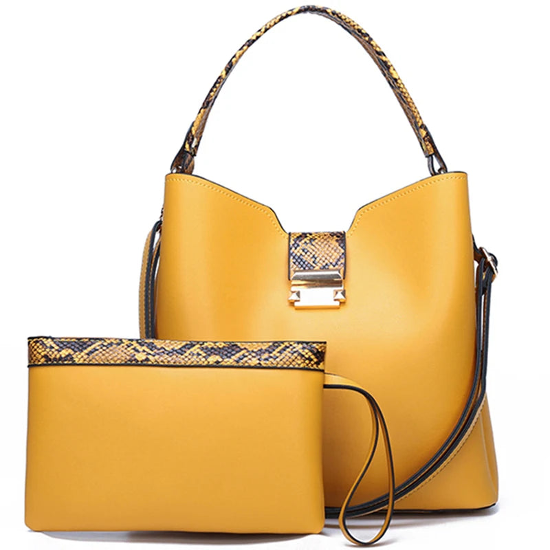 Large Capacity Handbag with Snake Print Strap