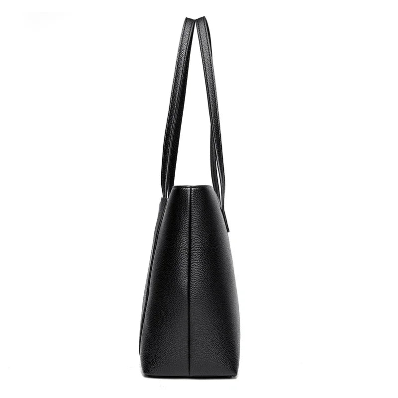 Elegant Tote Bag with Dual Handles and Internal Pockets