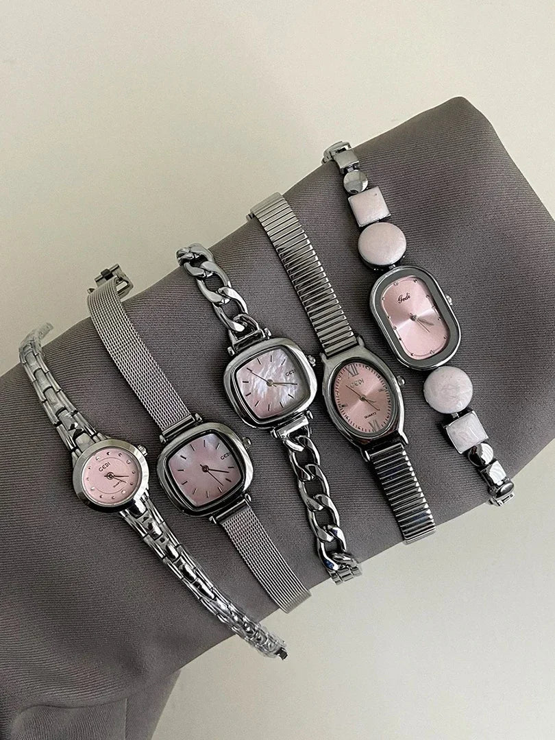 Oval Dial Quartz Watch with Bracelet Style Accessory