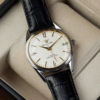 Mechanical Hand Wind Wristwatch 17 Jewels Leather Strap