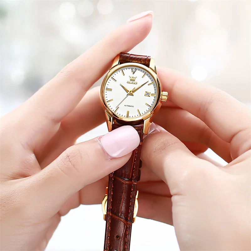 Automatic Calendar Wristwatch with Leather Strap