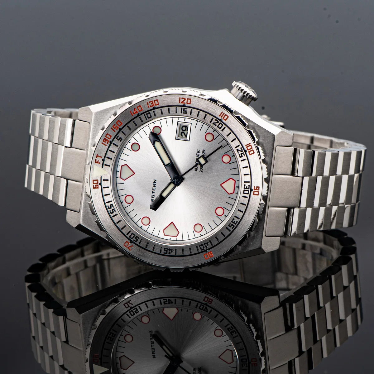 Diver Automatic Wristwatch Sapphire Crystal 200m