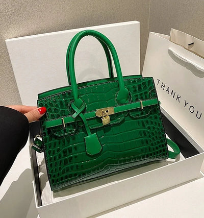 Crocodile Pattern Handbag With Structured Grace Line - WO2MEN