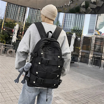 Skateboard Backpack with Reflective Stripe Bungee