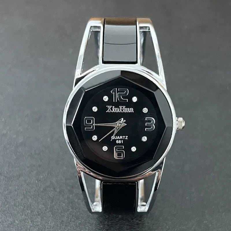 Elegant Bracelet Wristwatch Antique Style for Occasions