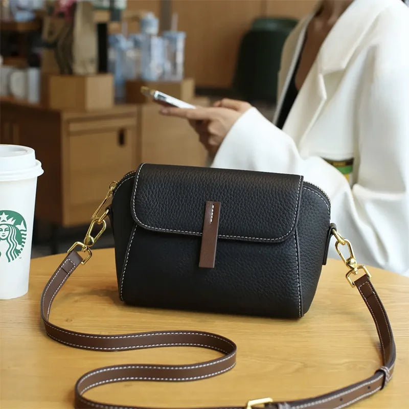 Shell Handbag with Adjustable Shoulder Strap Detachable