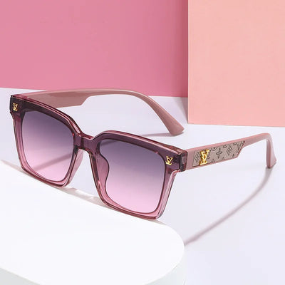 Luxurious Square Framed Sunglasses With Monogram Accent - WO2MEN