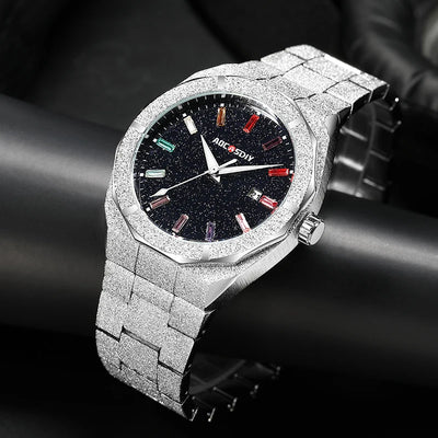Luxurious Quartz Wristwatch with Luminous Hands