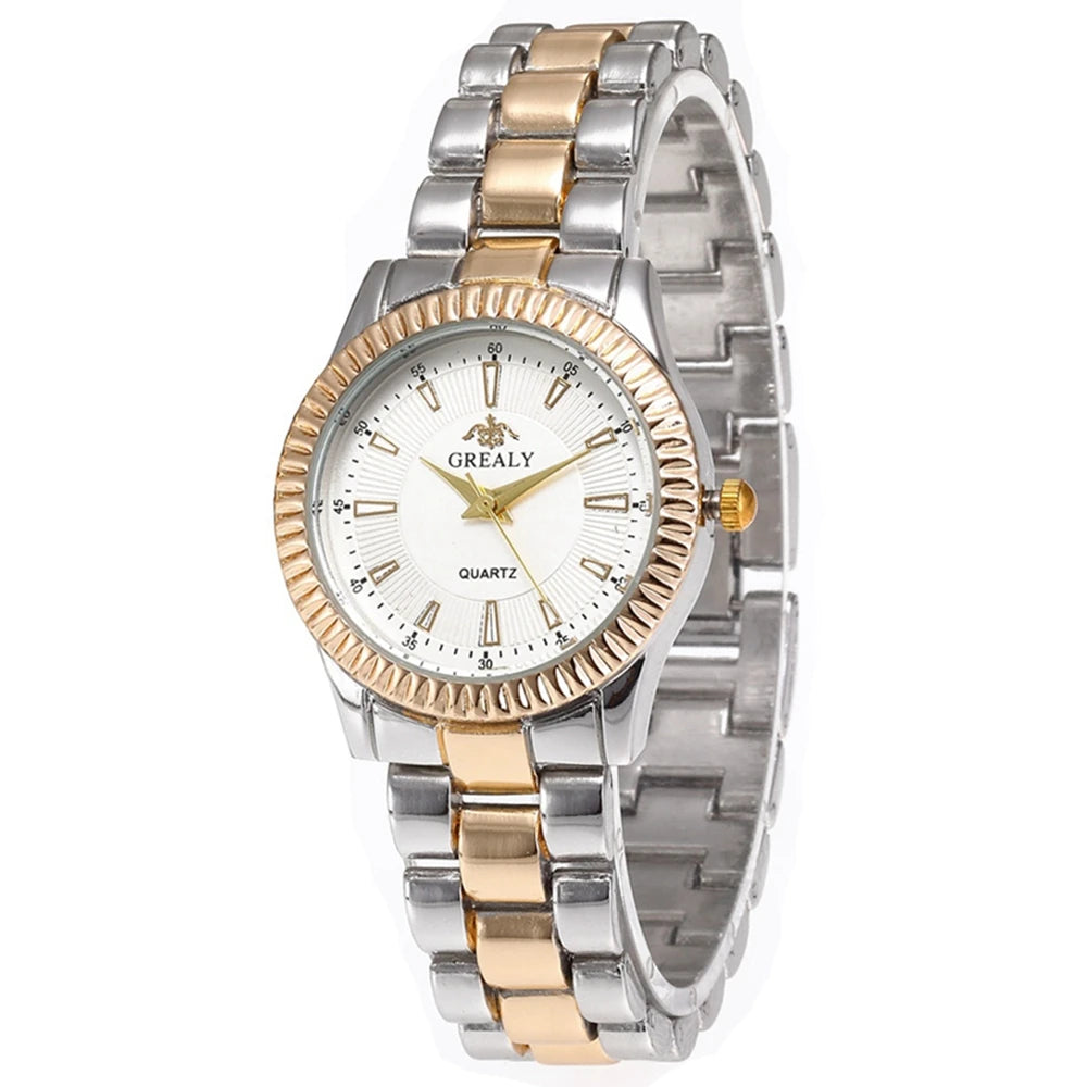 Classic Round Quartz Wristwatch Fluted Bezel Design