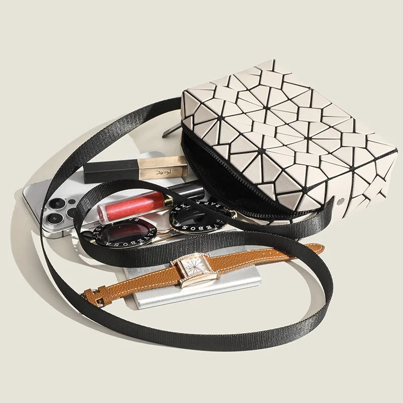 Geometric Bag with Diamond Grid Pattern Crossbody