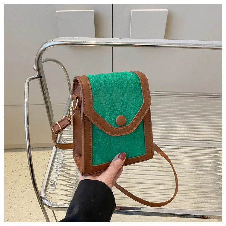 Crossbody Phone Bag With Quilted Panel Compact - Green