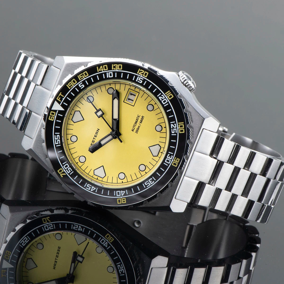 Diver Automatic Wristwatch Sapphire Crystal 200m