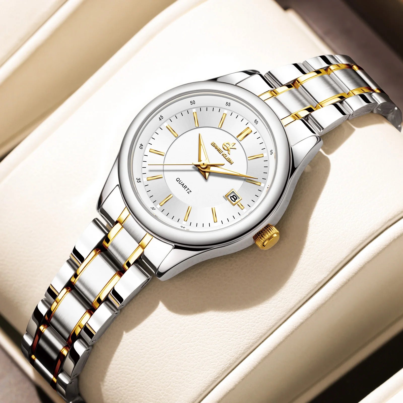 Elegant Wristwatch with Date and Luminous Dial