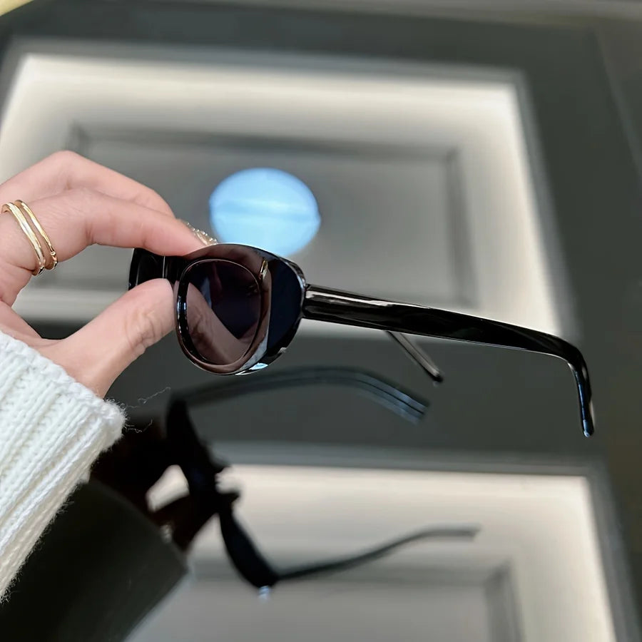 Square Sunglasses with Mirrored Lenses Classic