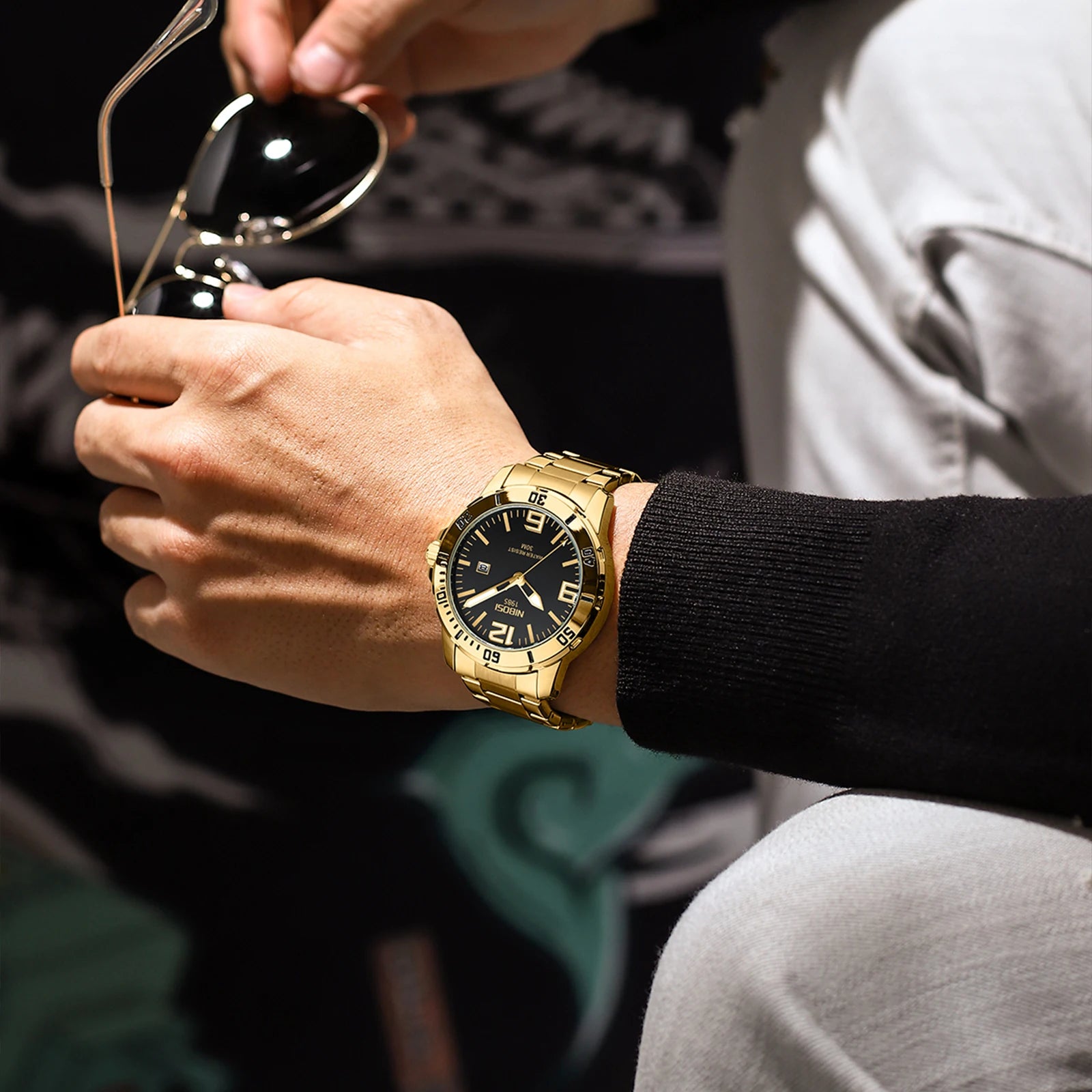 Men's Stainless Steel Wristwatch with Date Window