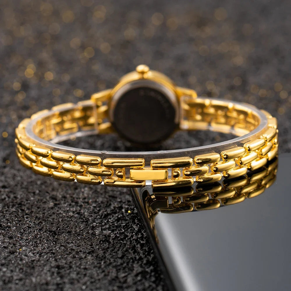 Watch with Bracelet Strap Quartz for Women Small Dial