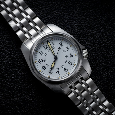 Pilot Style Quartz Wristwatch with Sapphire Crystal