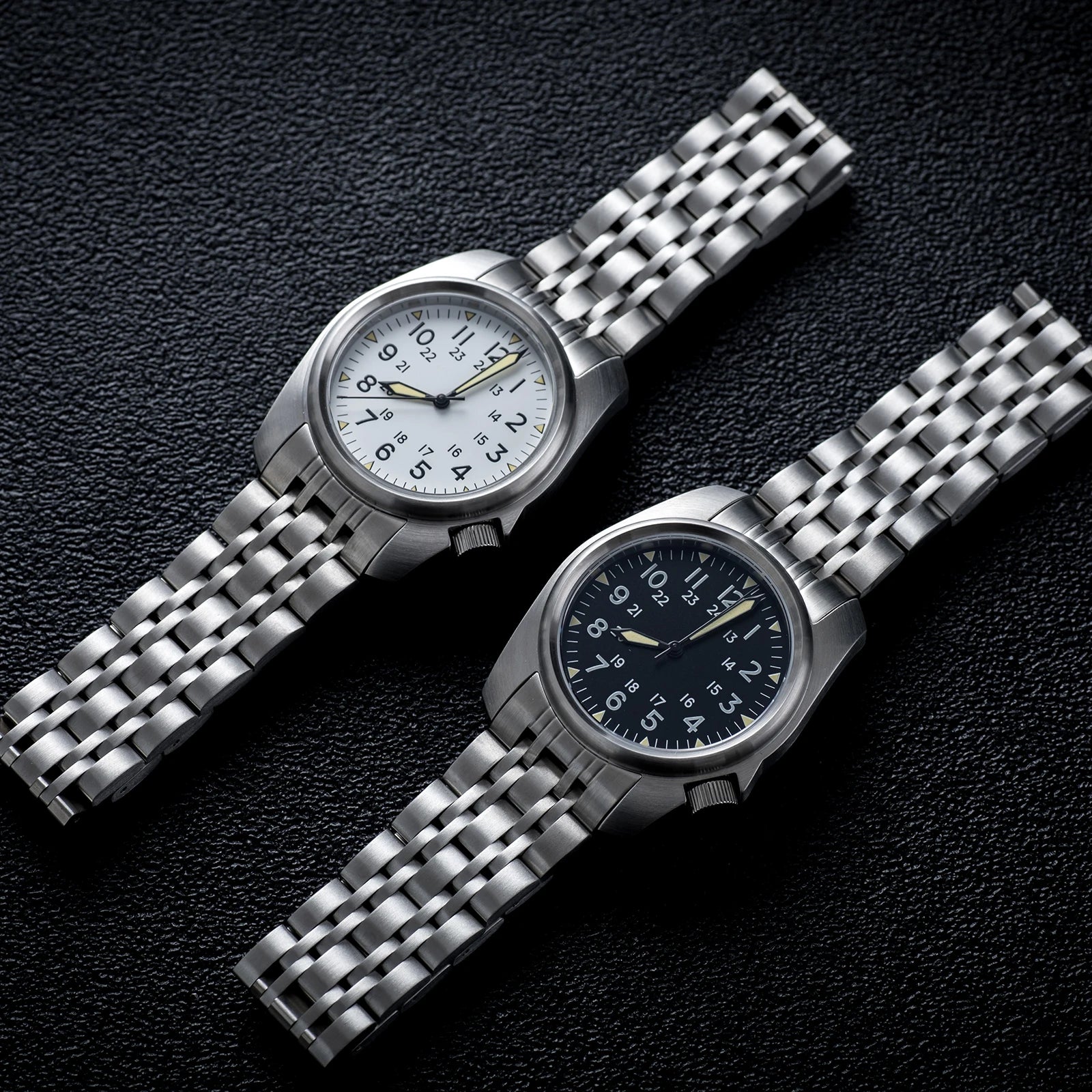 Pilot Style Quartz Wristwatch with Sapphire Crystal