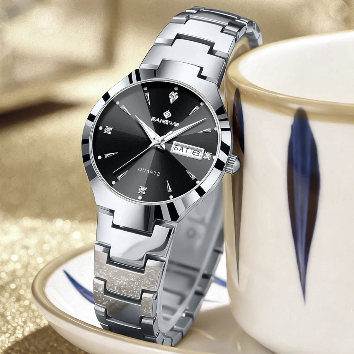 Women's Wristwatch with Luminous Dial Date Display