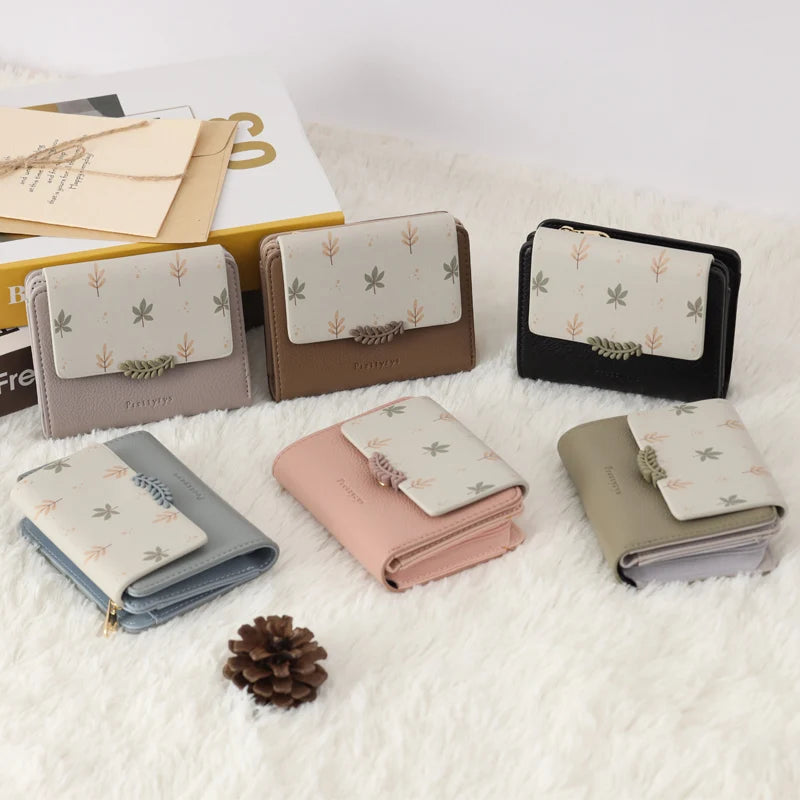 Floral Leaf Wallet with Card Holder Clasp Everyday - WO2MEN