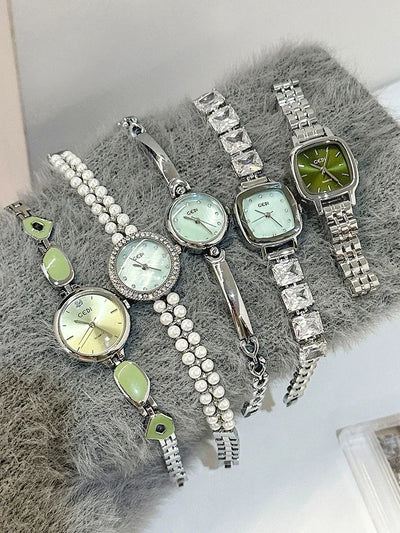 Oval Dial Quartz Watch with Bracelet Style Accessory