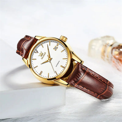 Automatic Calendar Wristwatch with Leather Strap