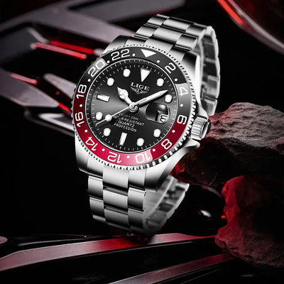 Wristwatch with Luminous Hands And Rotatable Bezel