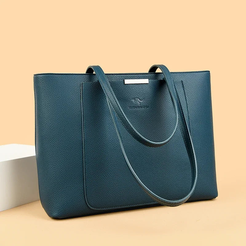 Elegant Tote Bag with Dual Handles and Internal Pockets