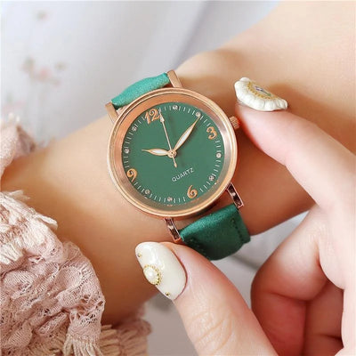 Women Leather Band Quartz Watch with Crystal Markers