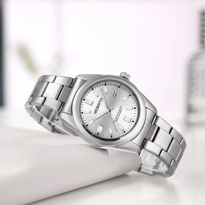 Elegant Quartz Wristwatch with Date and Steel Bracelet