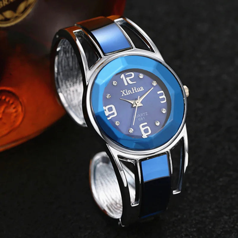 Elegant Bracelet Wristwatch Antique Style for Occasions