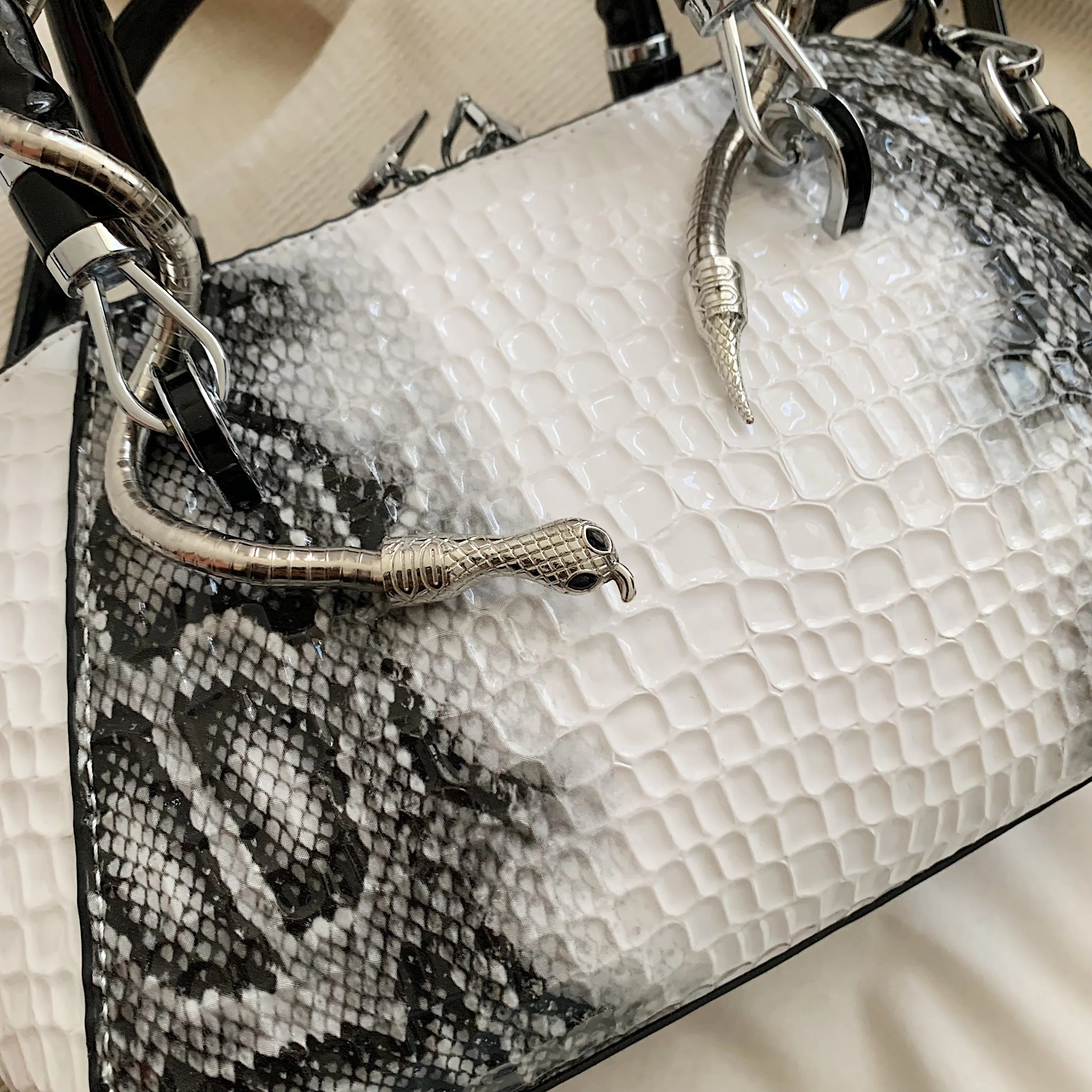 Snake Hardware Crocodile Pattern Top Handle Handbag