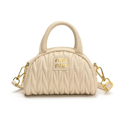 Handbag With Pleated Quilt Pattern For Little Ones - WO2MEN