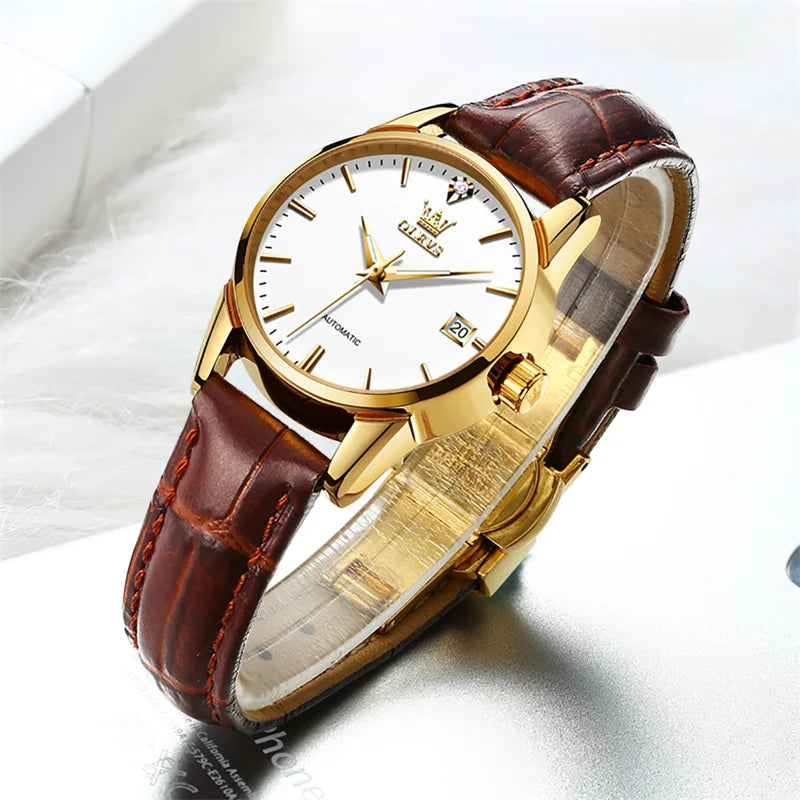 Automatic Calendar Wristwatch with Leather Strap