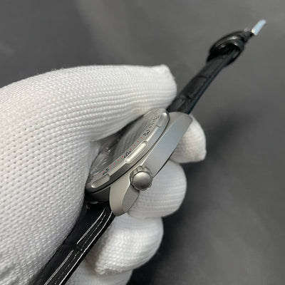 Automatic Diver Wristwatch with Luminous Dial and Bezel