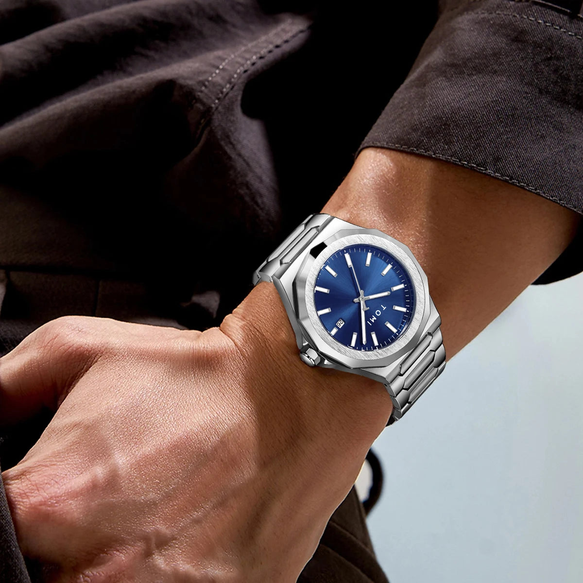 Wristwatch Numberless Display Complete Calendar