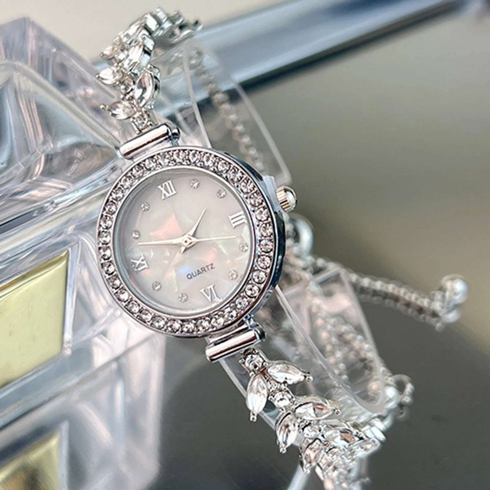 Round Bracelet Watch with Leaf Motif Band Elegant