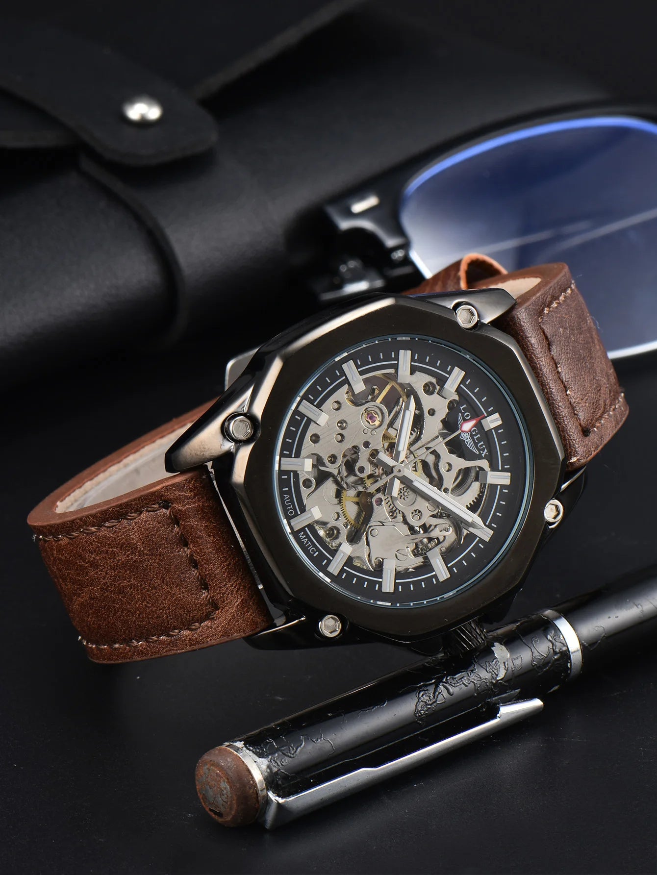 Wristwatch Skeleton Automatic with Leather Strap