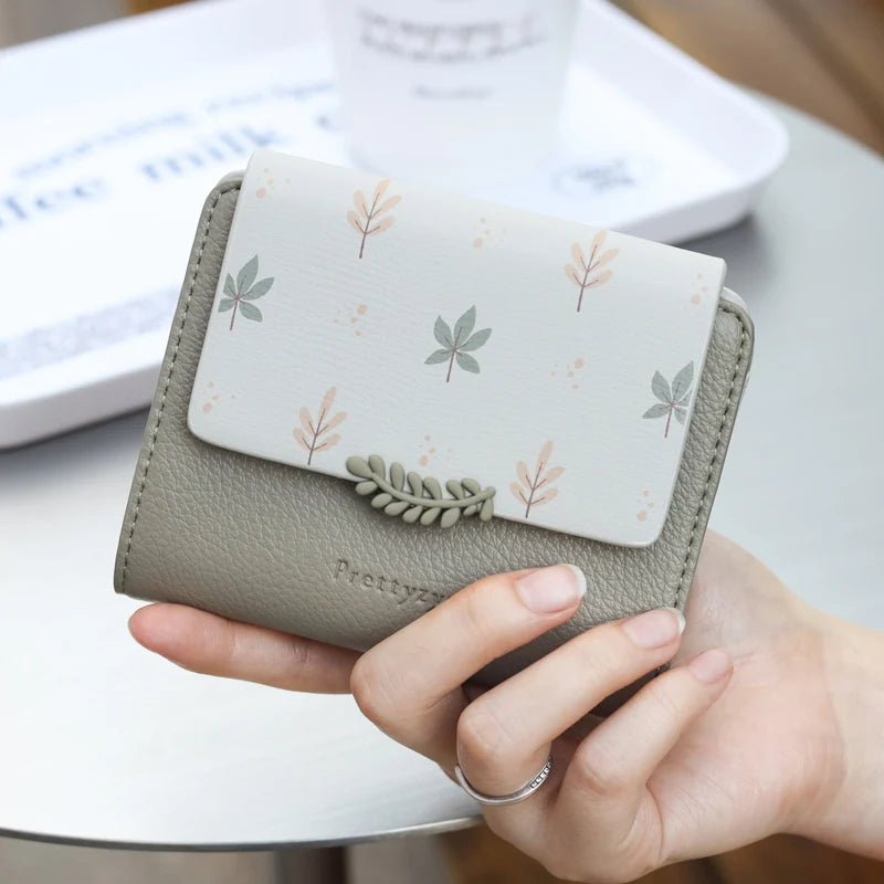 Floral Leaf Wallet with Card Holder Clasp Everyday - WO2MEN
